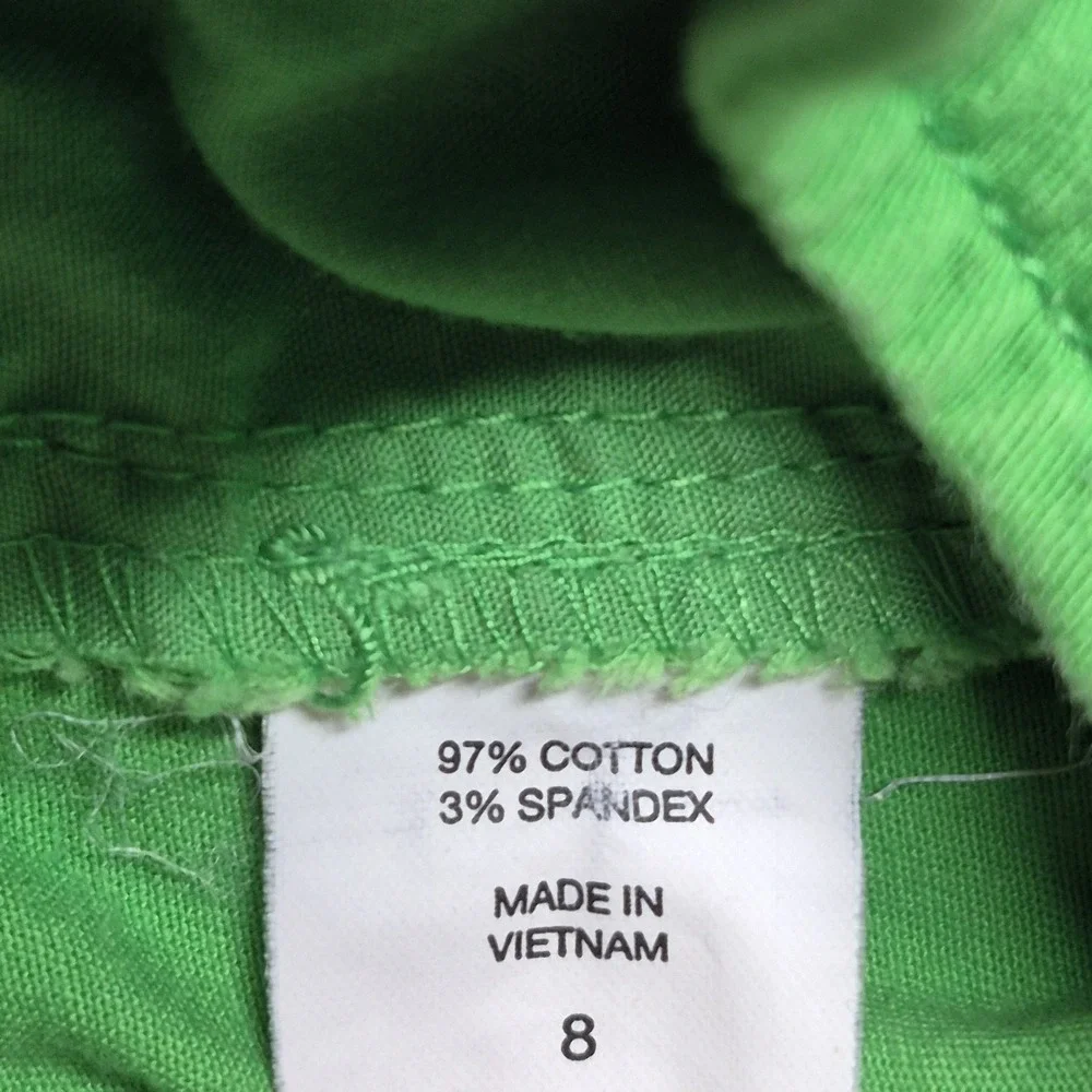 New York & Company Shorts Womens 8 Green Flat Front Stretch Cotton Preppy Summer